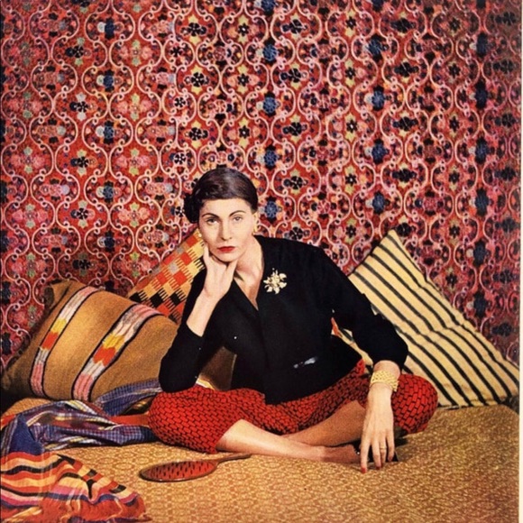 ! 1 Page w/2 Sides 1951 VTG Photo Book, Model Balenciaga’s Home, Countess Corti - Picture 3 of 4